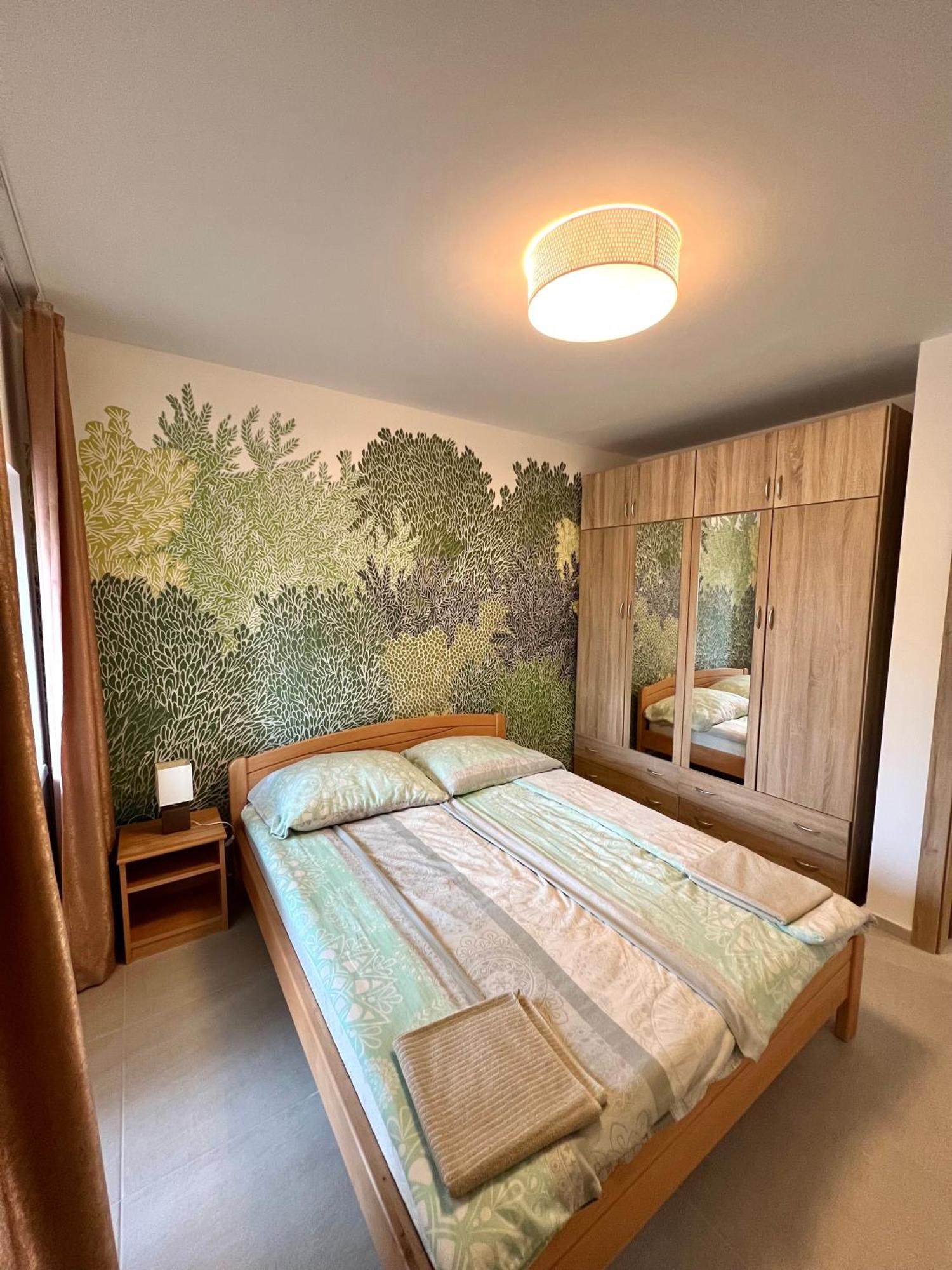 Waterfront Apartmanok Zamárdi Exterior foto